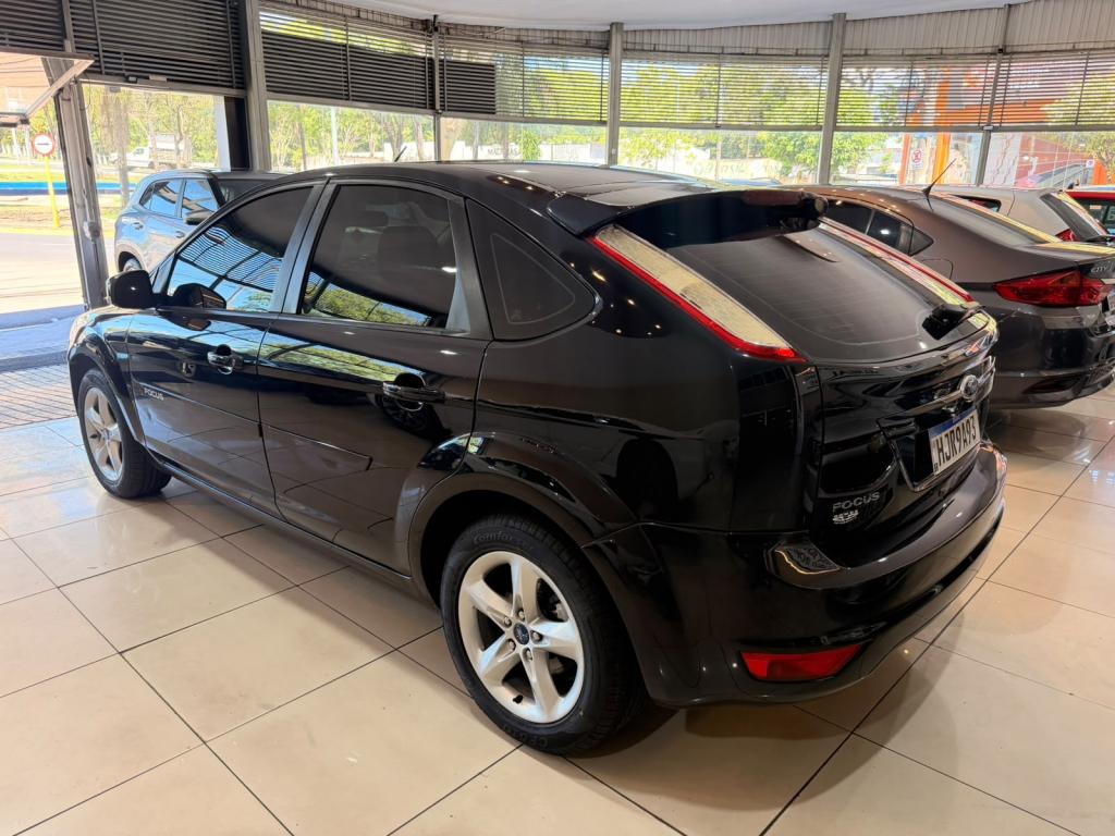 FORD Focus Hatch - Foto
