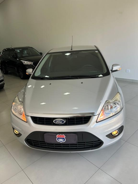 FORD Focus Hatch - Foto