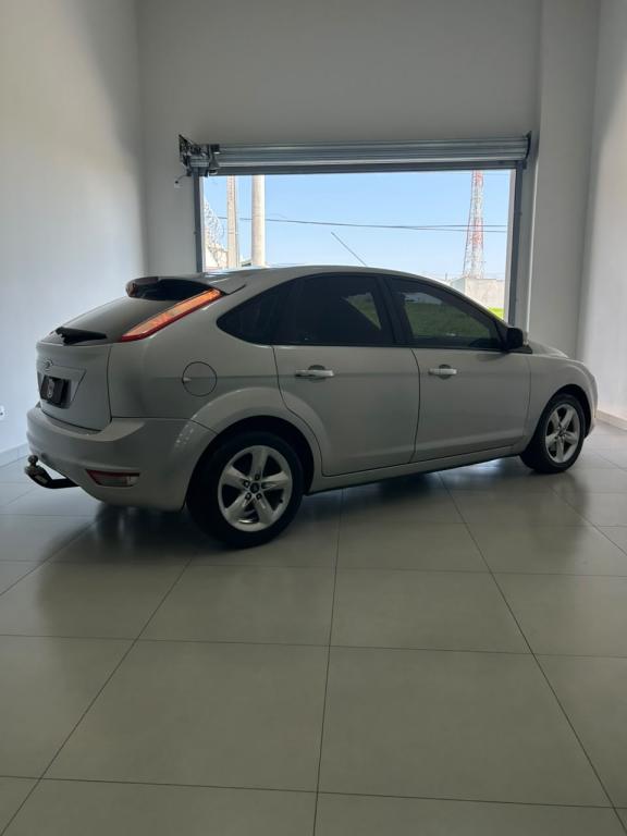 FORD Focus Hatch - Foto