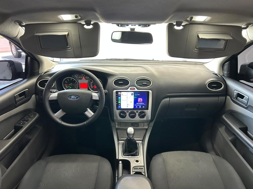 FORD Focus Hatch - Foto