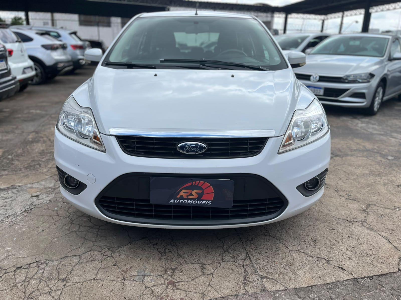 FORD Focus Hatch - Foto