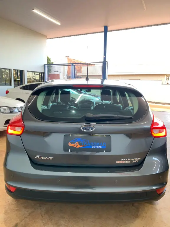 FORD Focus Hatch - Foto