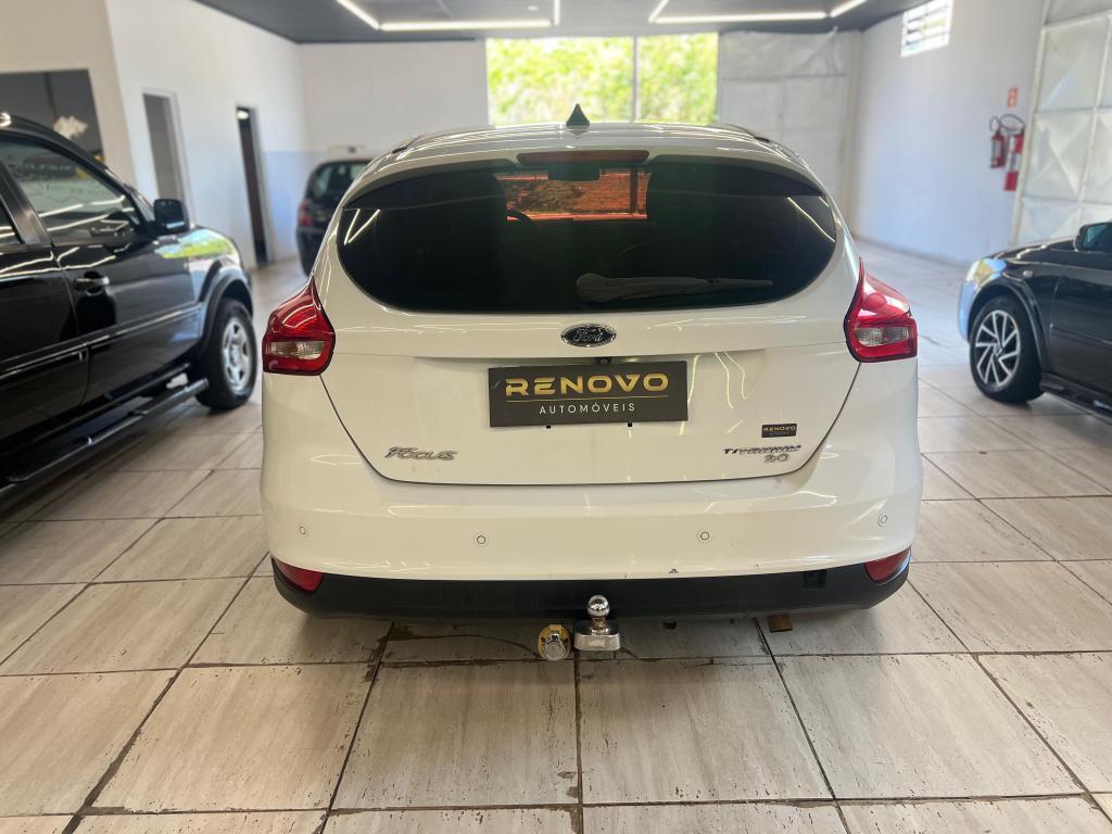 FORD Focus Hatch - Foto