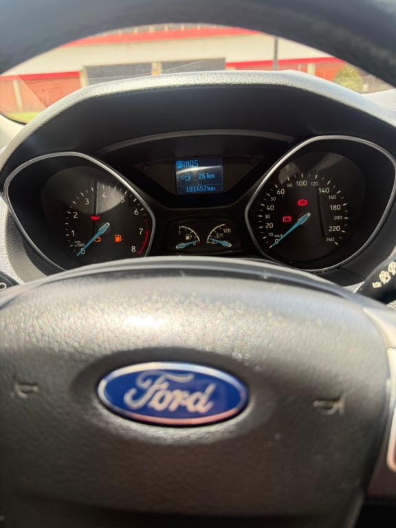 FORD Focus Hatch - Foto