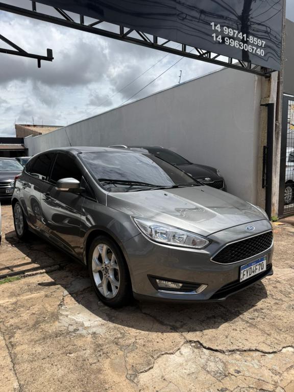 FORD Focus Hatch - Foto