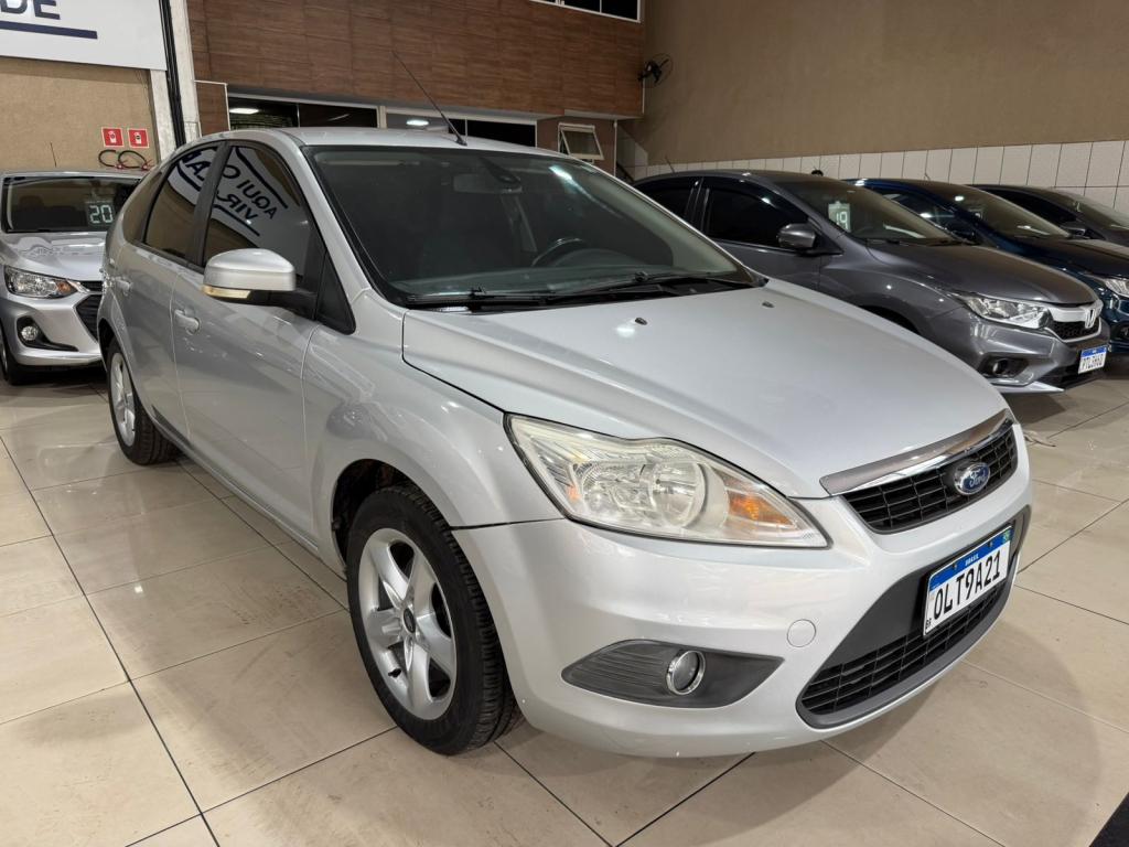 FORD Focus Hatch - Foto