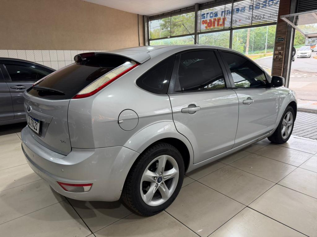 FORD Focus Hatch - Foto