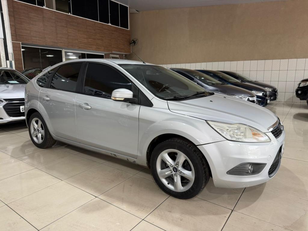 FORD Focus Hatch - Foto