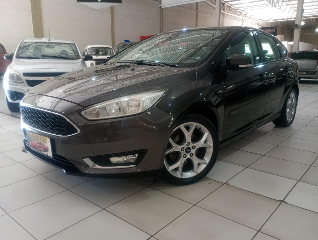 FORD Focus Hatch - Foto
