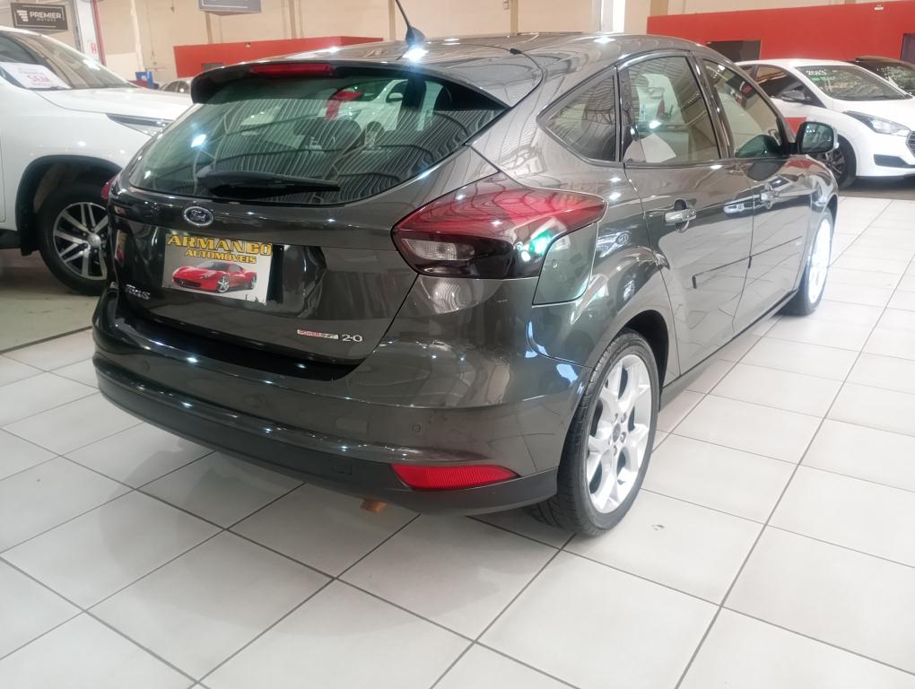 FORD Focus Hatch - Foto