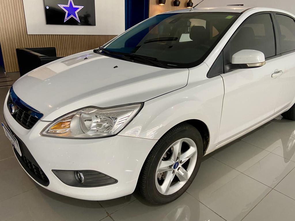 FORD Focus Hatch - Foto