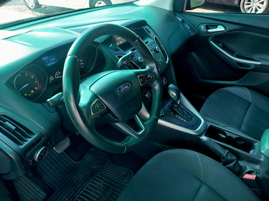 FORD Focus Hatch - Foto