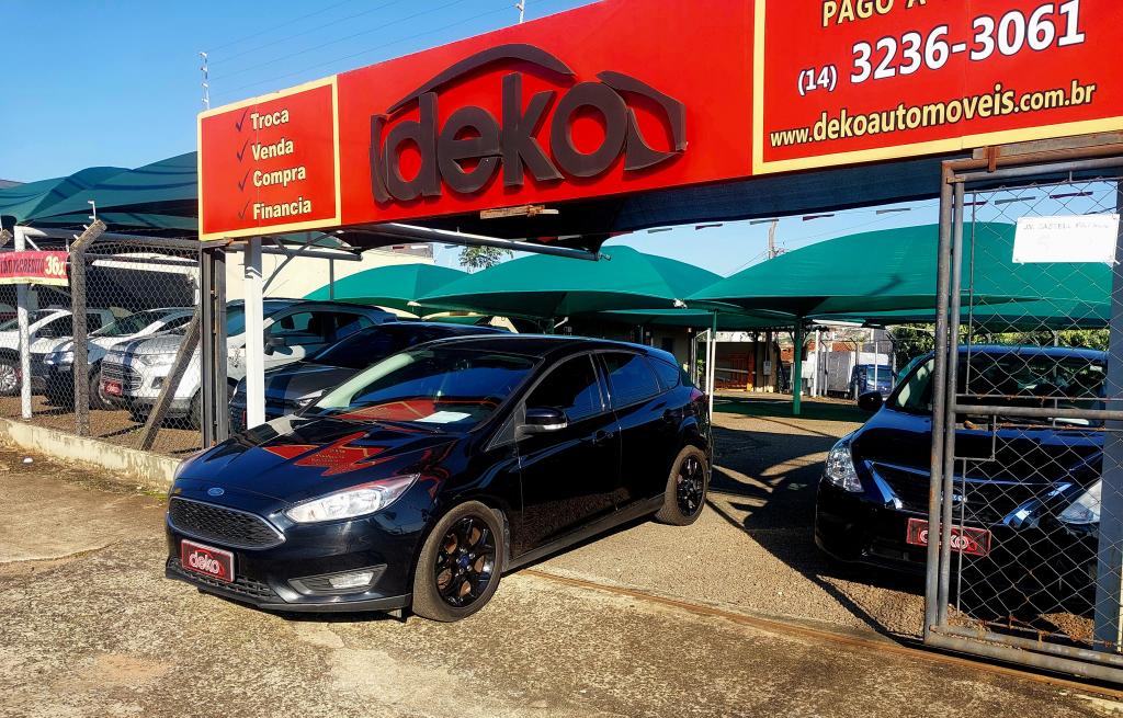FORD Focus Hatch - Foto