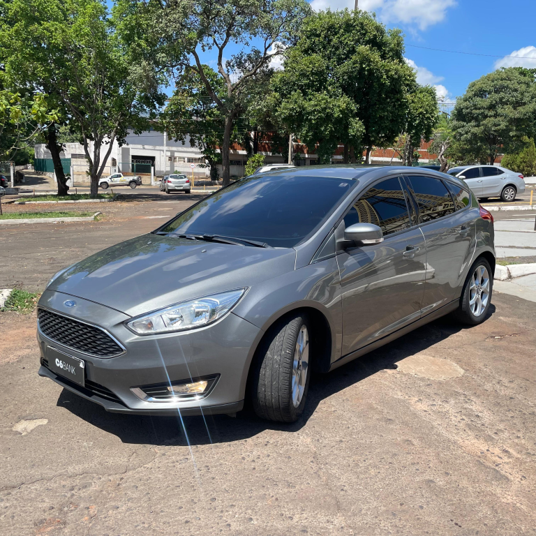 FORD Focus Hatch - Foto