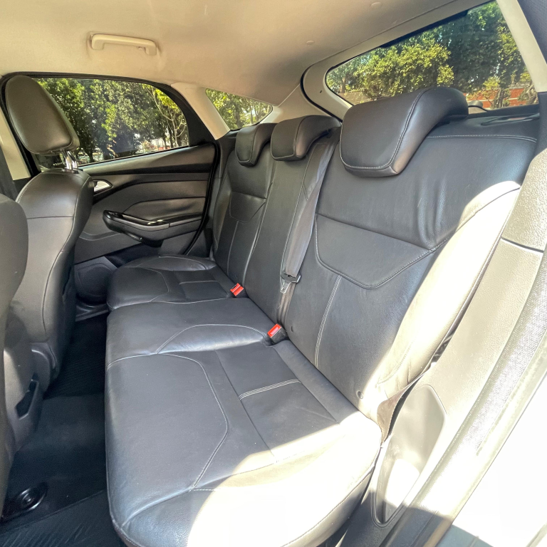 FORD Focus Hatch - Foto