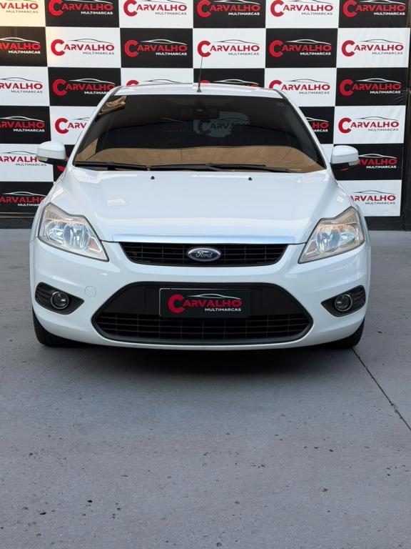 FORD Focus Hatch - Foto