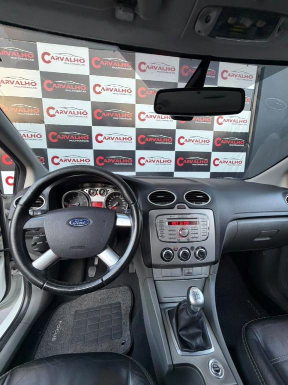 FORD Focus Hatch - Foto