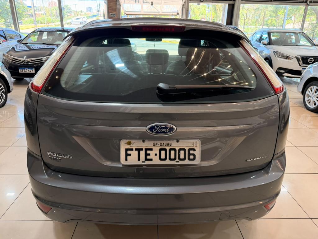 FORD Focus Hatch - Foto