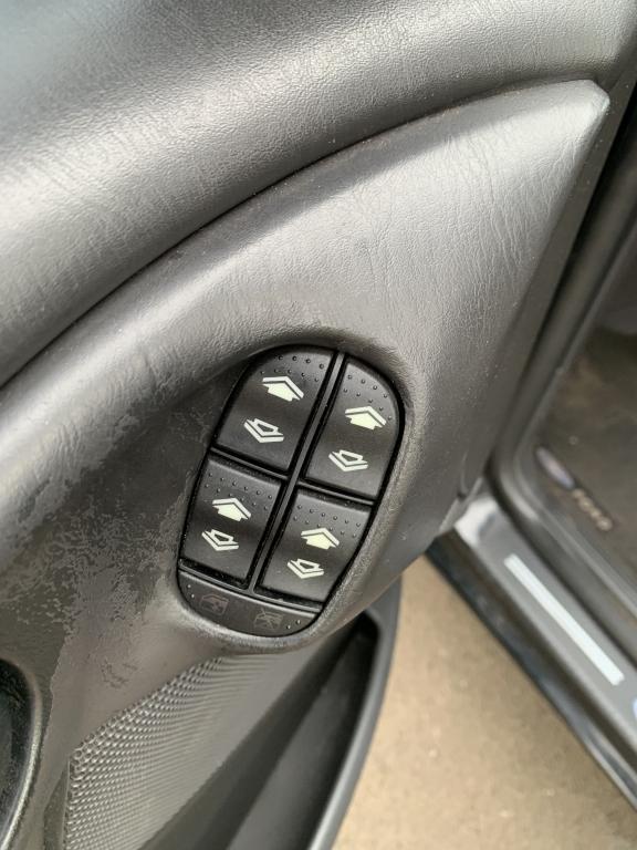 FORD Focus Sedan - Foto