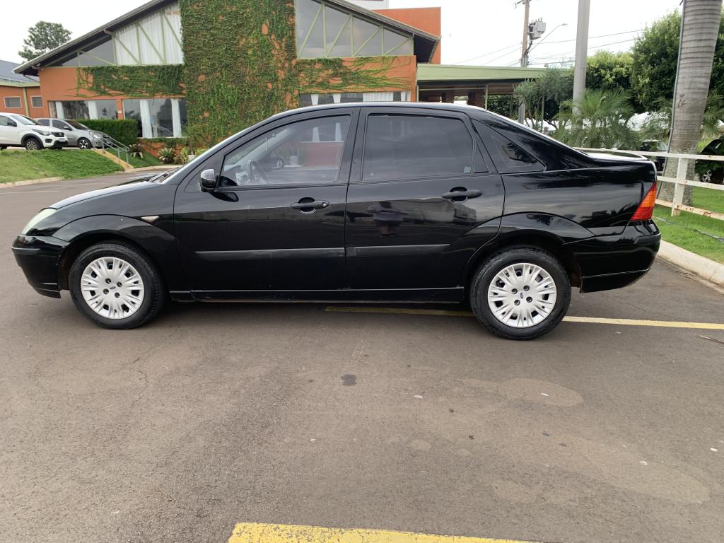 FORD Focus Sedan - Foto