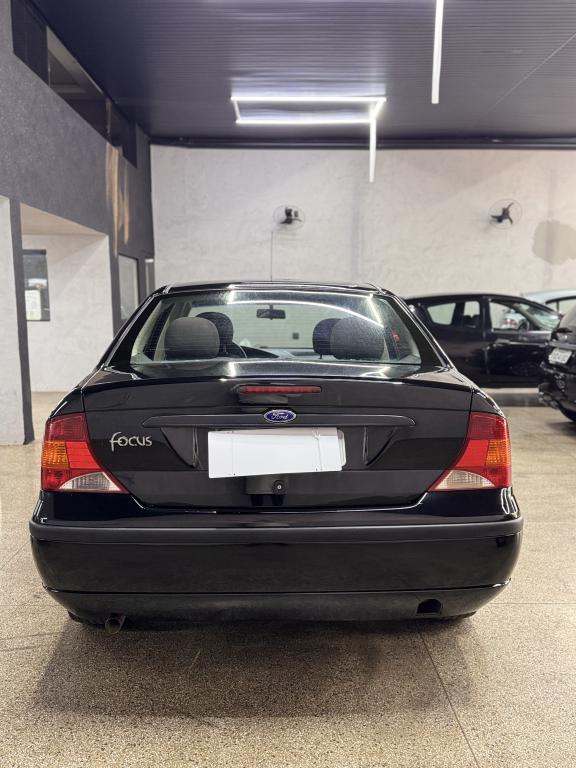 FORD Focus Sedan - Foto
