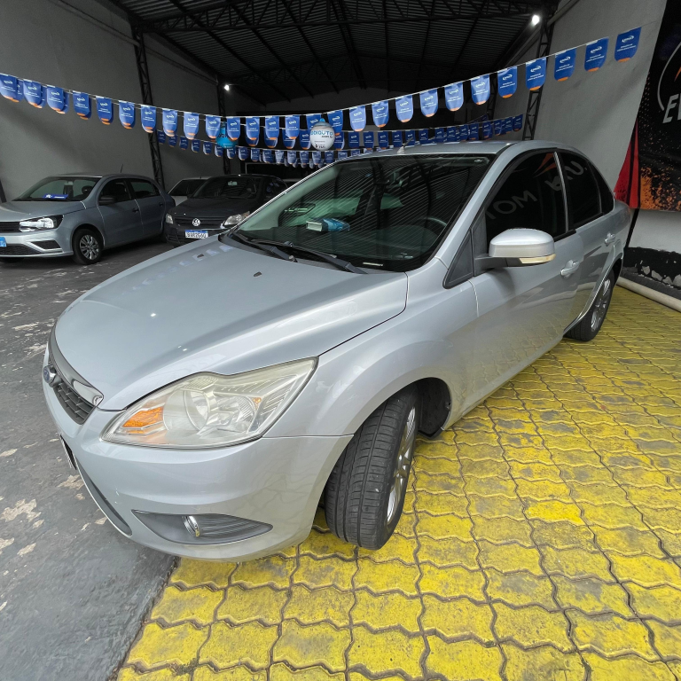 FORD Focus Sedan - Foto