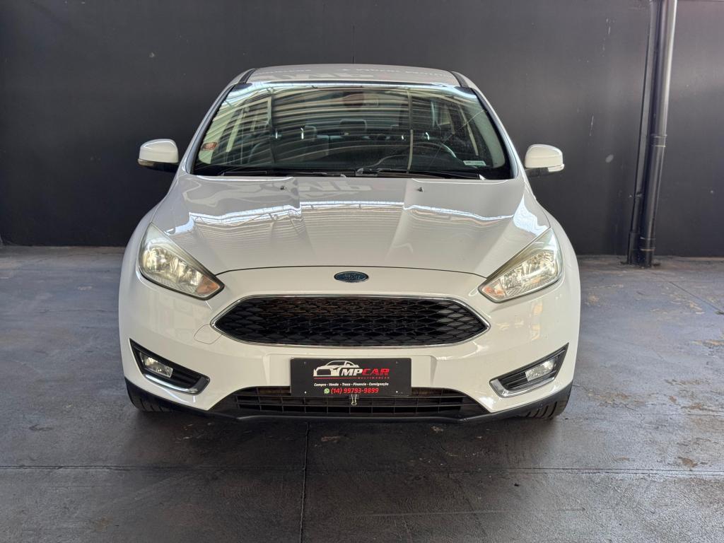 FORD Focus Sedan - Foto