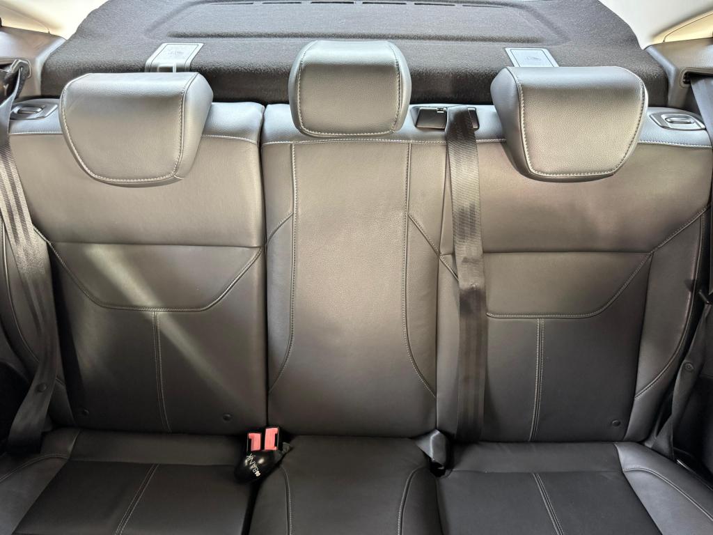 FORD Focus Sedan - Foto