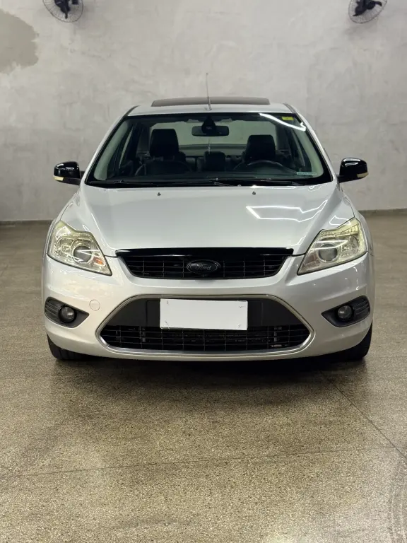 FORD Focus Sedan - Foto