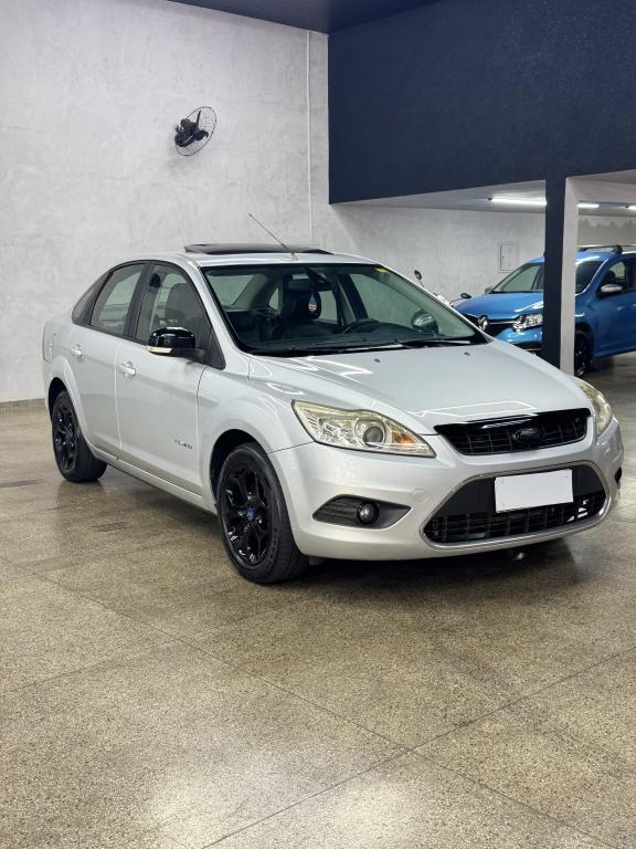 FORD Focus Sedan - Foto