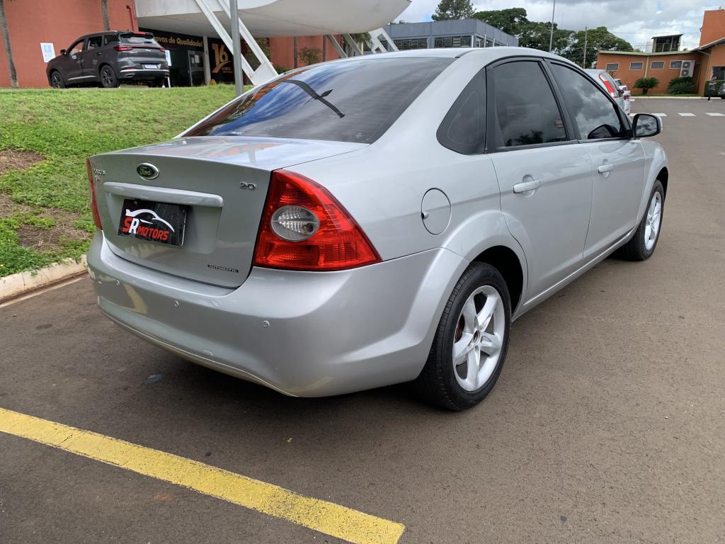 FORD Focus Sedan - Foto