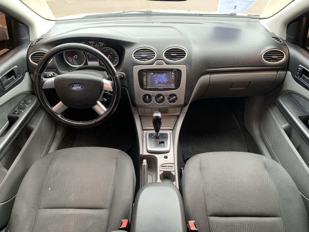 FORD Focus Sedan - Foto