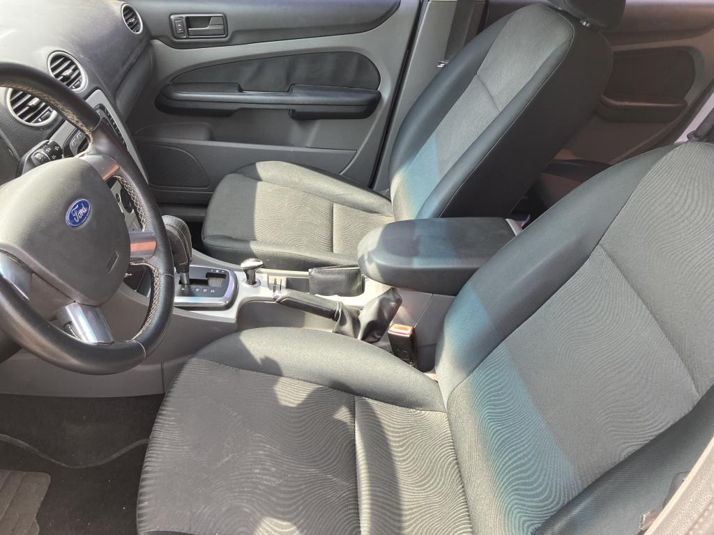 FORD Focus Sedan - Foto