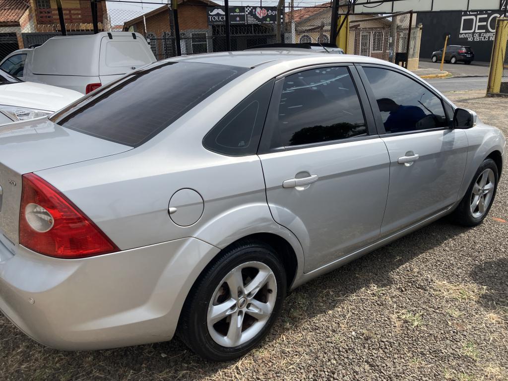 FORD Focus Sedan - Foto