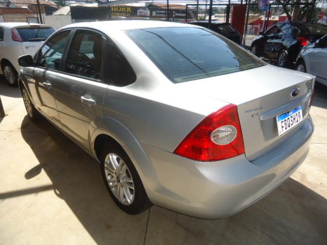 FORD Focus Sedan - Foto