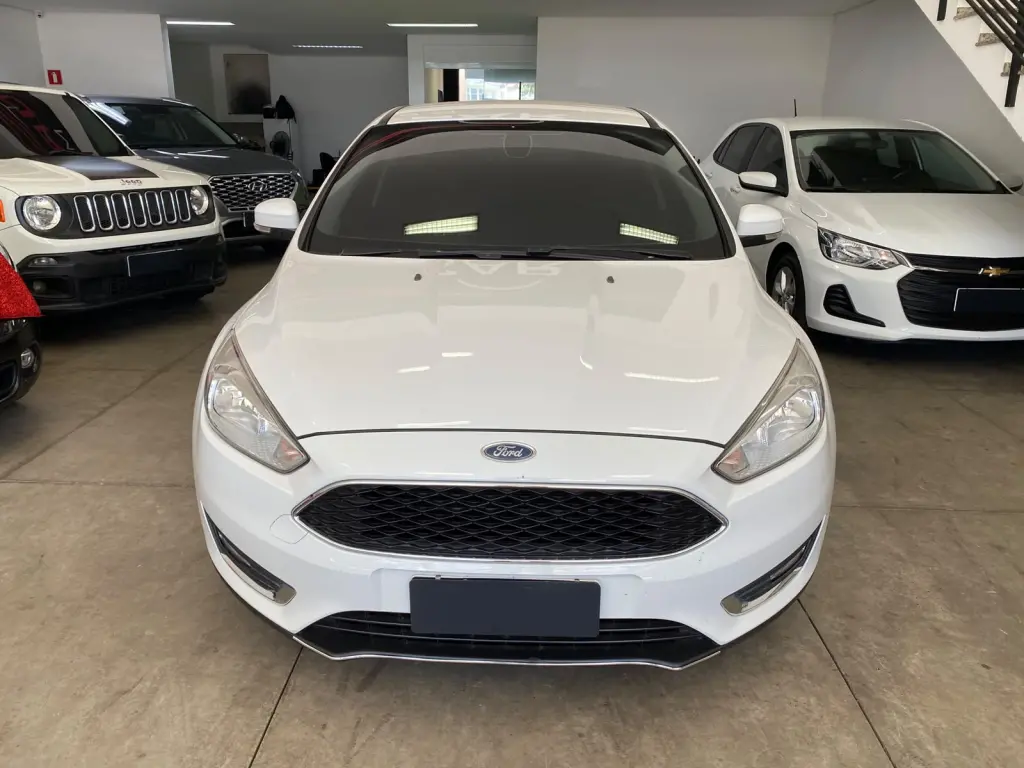 FORD Focus Sedan - Foto