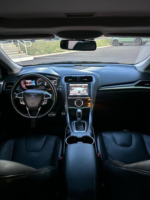 FORD Fusion - Foto