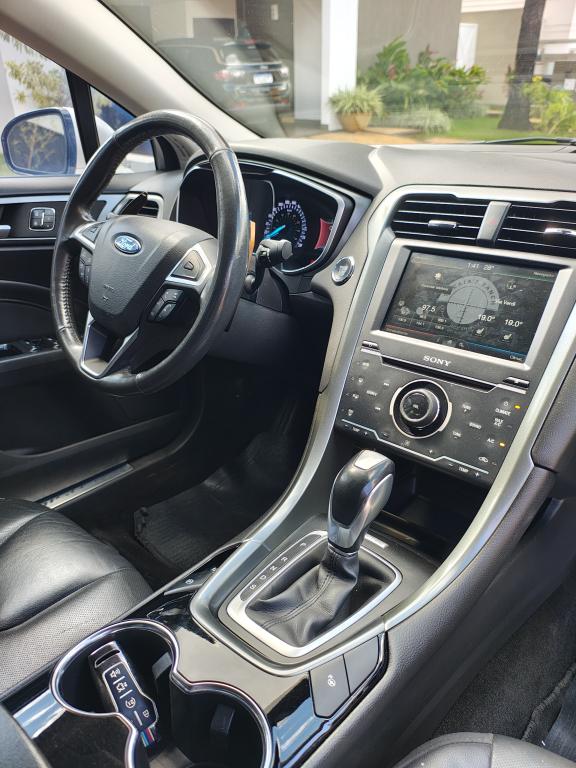 FORD Fusion - Miniatura