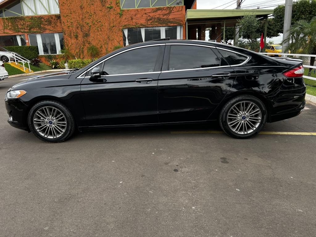 FORD Fusion - Foto