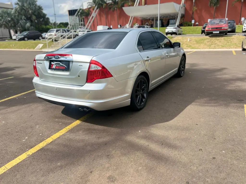 FORD Fusion - Foto