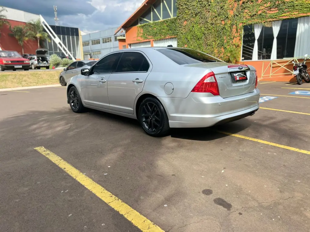 FORD Fusion - Foto