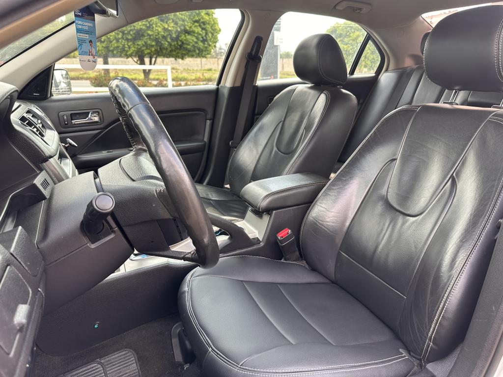 FORD Fusion - Foto