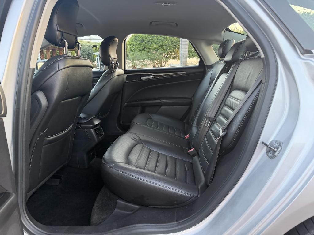 FORD Fusion - Foto