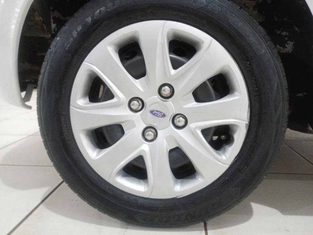 FORD Ka Hatch - Miniatura