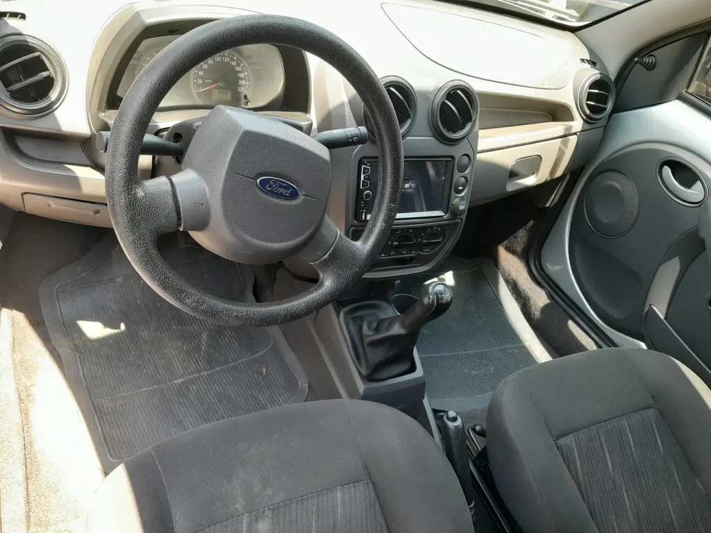 FORD Ka Hatch - Foto