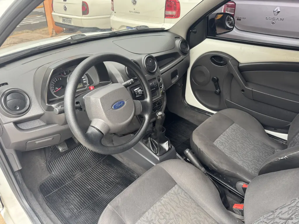 FORD Ka Hatch - Foto