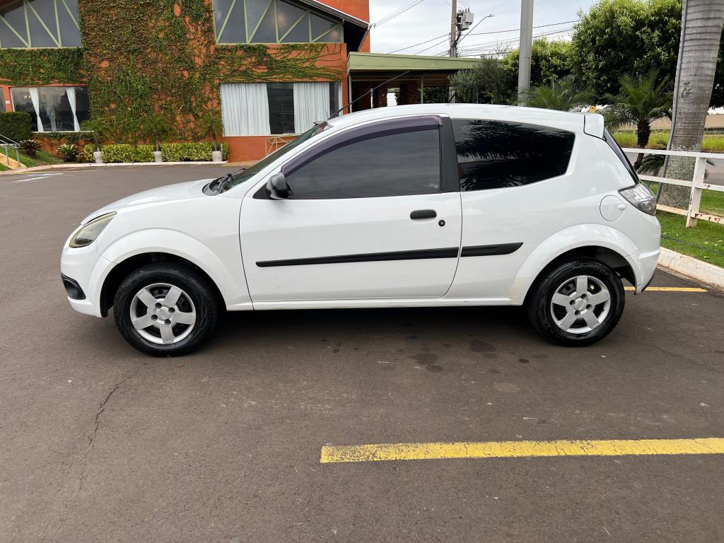 FORD Ka Hatch - Foto