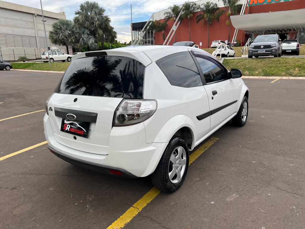 FORD Ka Hatch - Foto