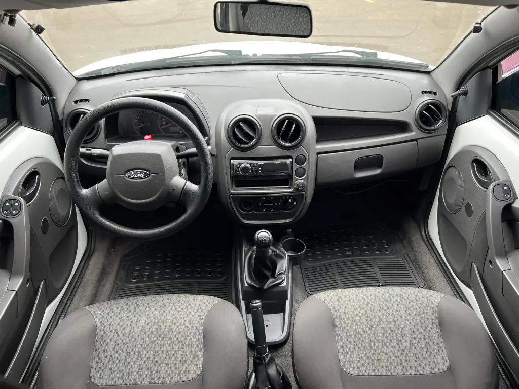 FORD Ka Hatch - Foto