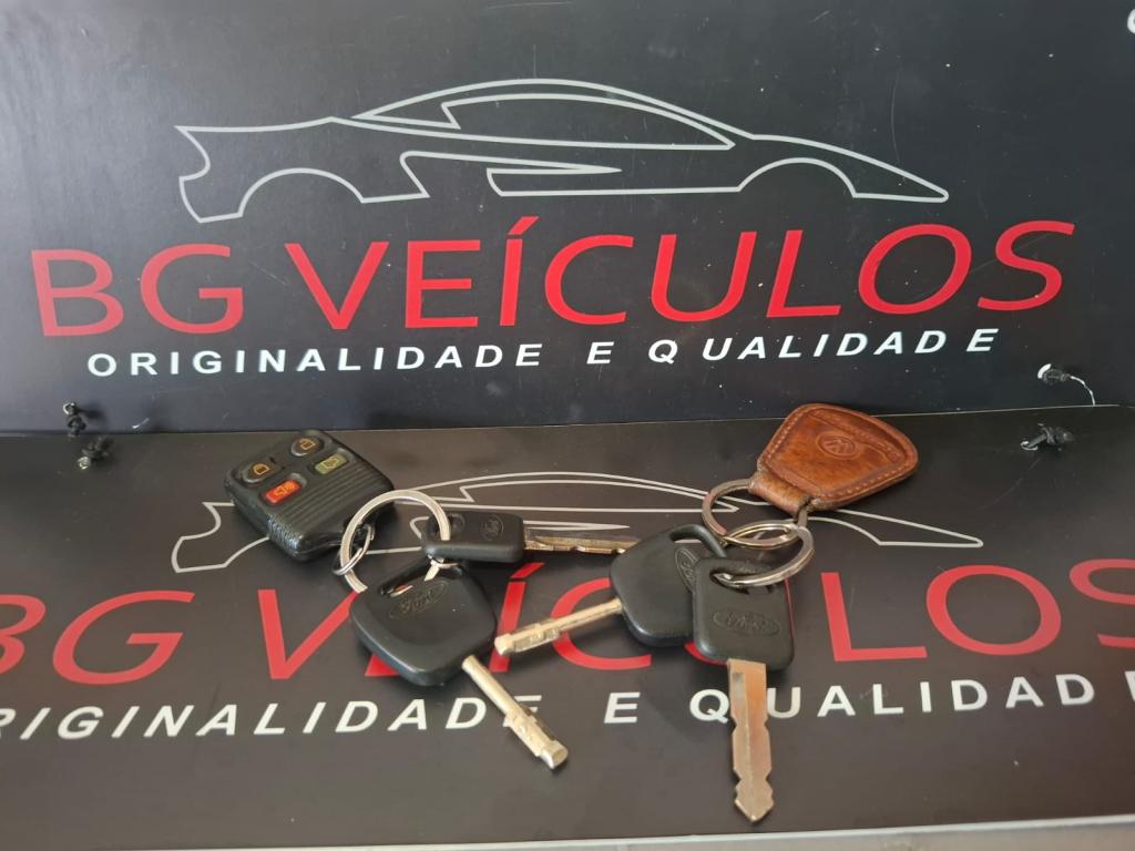 FORD Ka Hatch - Foto